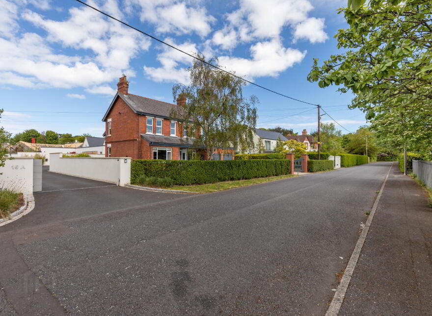 15 Ballymenoch Park, Holywood, BT18 0LP