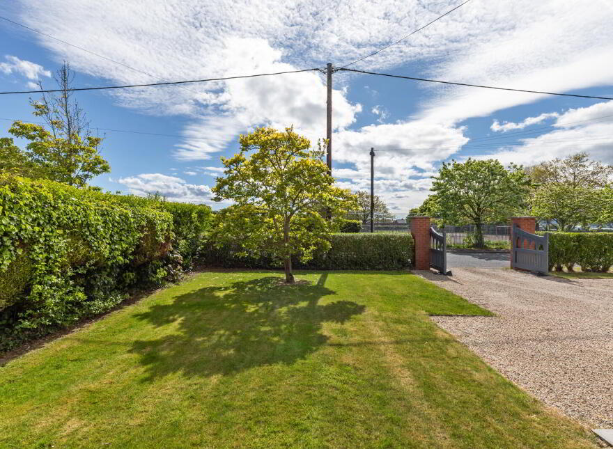 15 Ballymenoch Park, Holywood, BT18 0LP