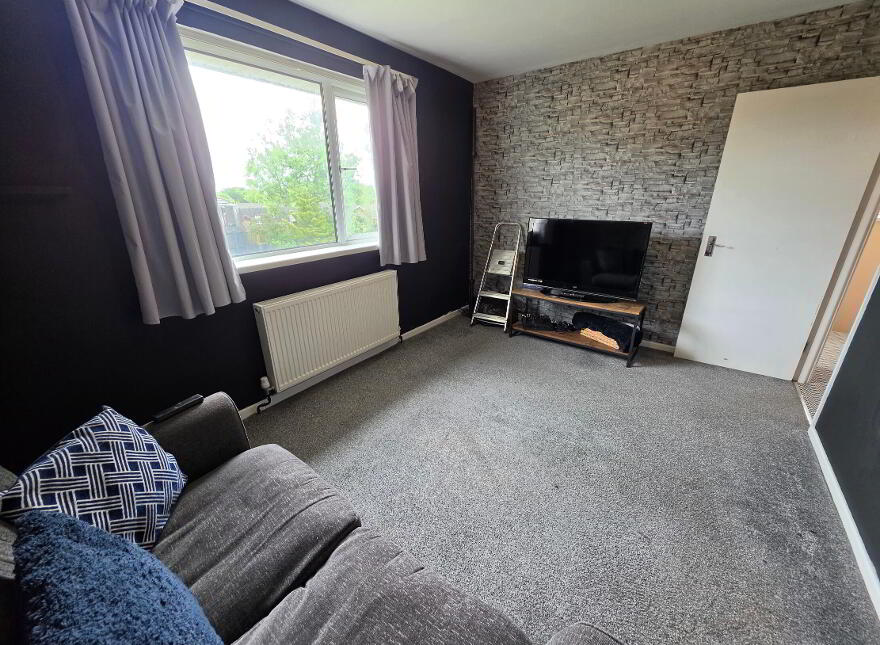 18 Hillview Court, Carrickfergus, BT38 8YU