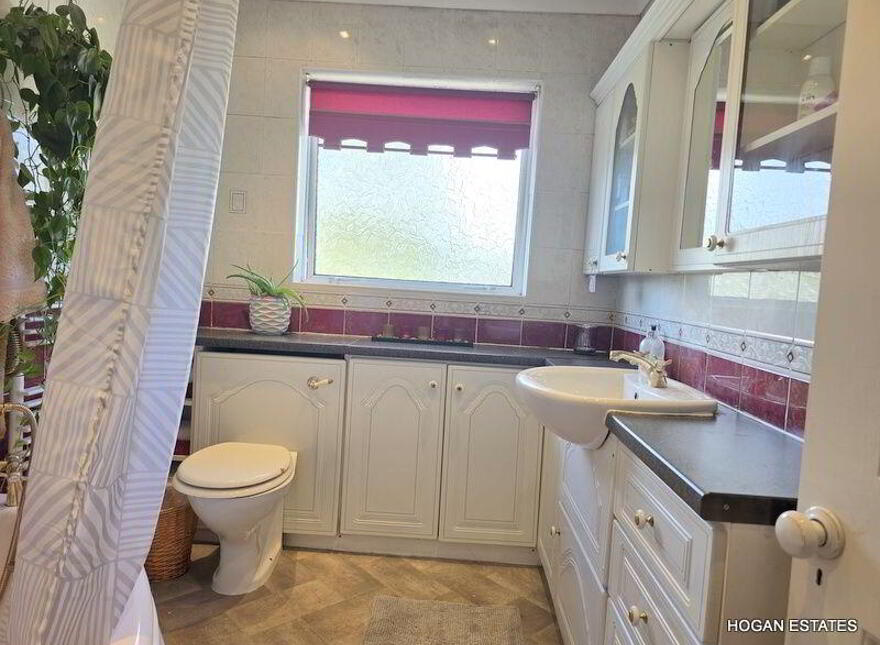 27 Aranleigh Vale, Rathfarnham, Dublin 14, D14E791