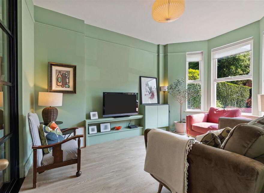 765 Lisburn Road, Belfast, BT9 7GW