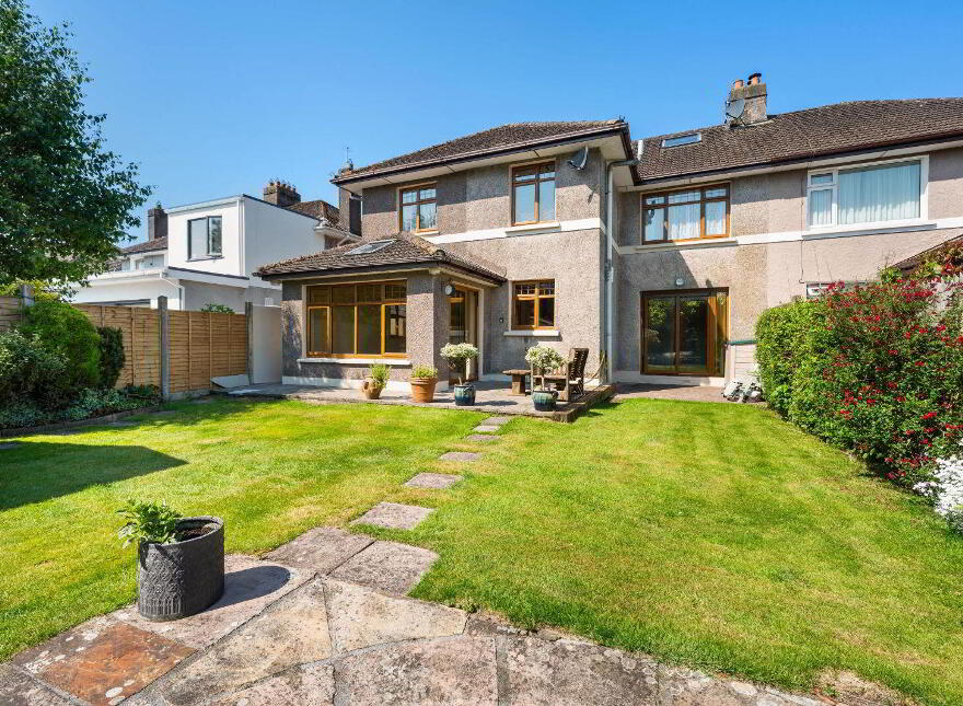 Briardale, 50 Browningstown Park West, Ballinlough, T12E4C2
