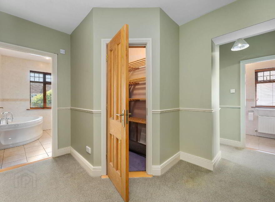 Briardale, 50 Browningstown Park West, Ballinlough, T12E4C2