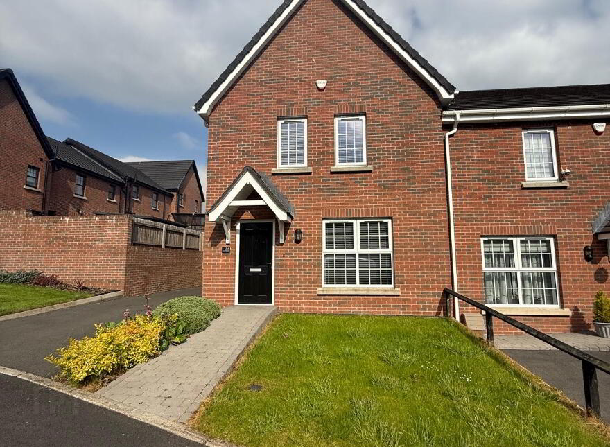 35 Bellmont Hall Drive, Antrim, BT41 1DL