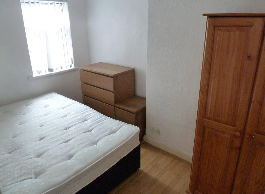 173 Dunluce Ave, Lisburn Road, Belfast, BT9 7AX