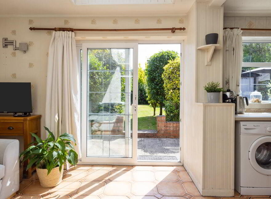 146 Haypark Avenue, Ormeau Road, Belfast, BT7 3FG