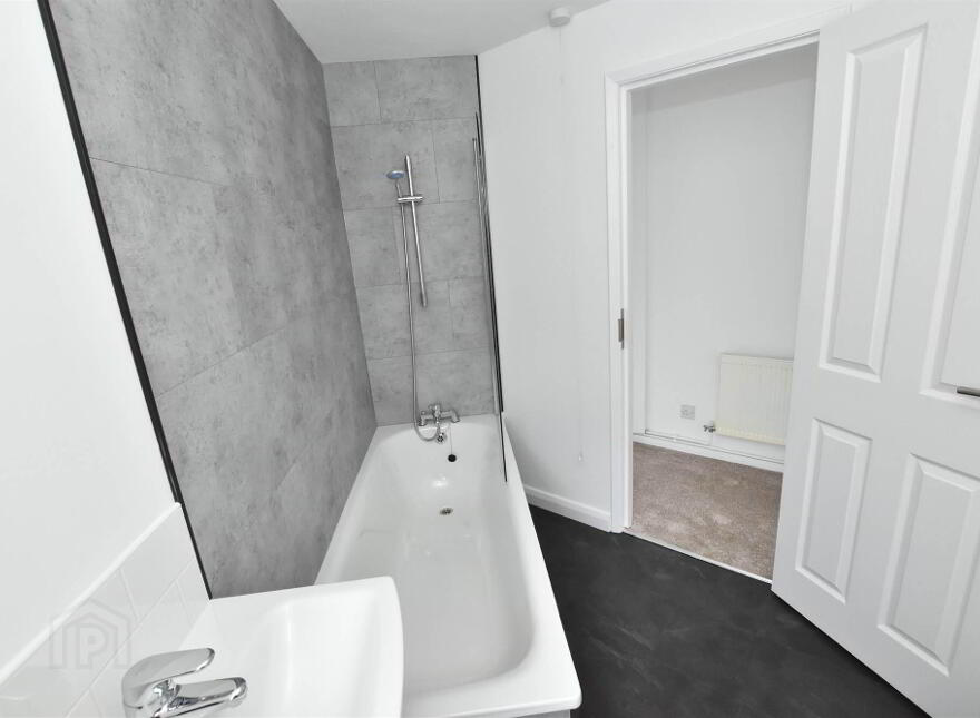 3D Rathmullan Drive, Newtownards, BT23 4QE