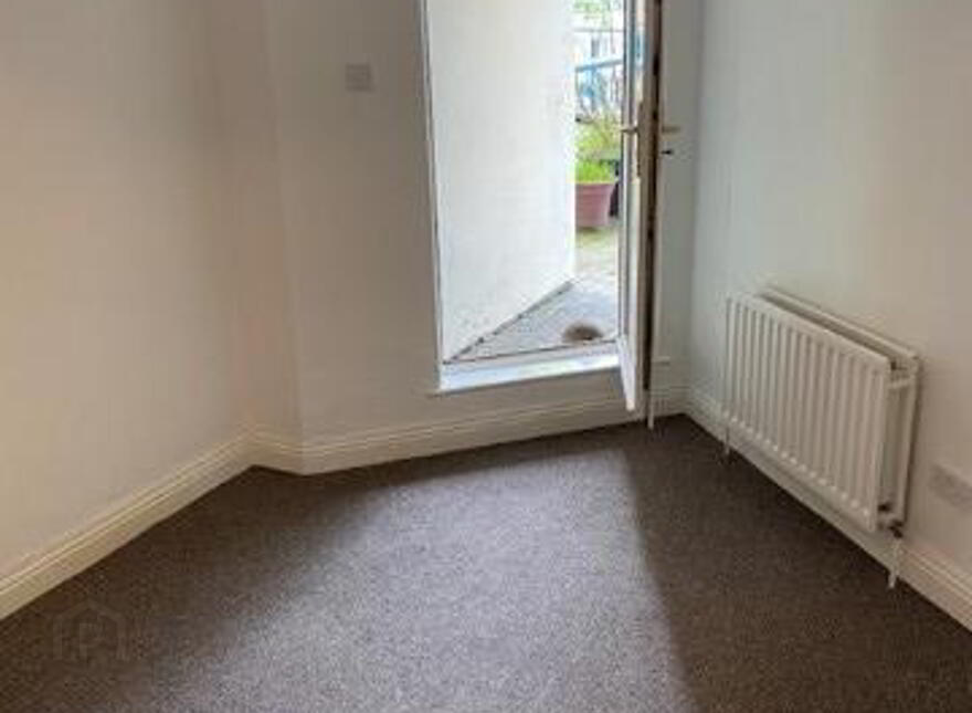 5 Foyle View, Strand Road, Derry, BT48 7NS