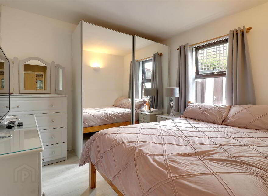 22 Heron Park, Newtownards, BT23 8WJ