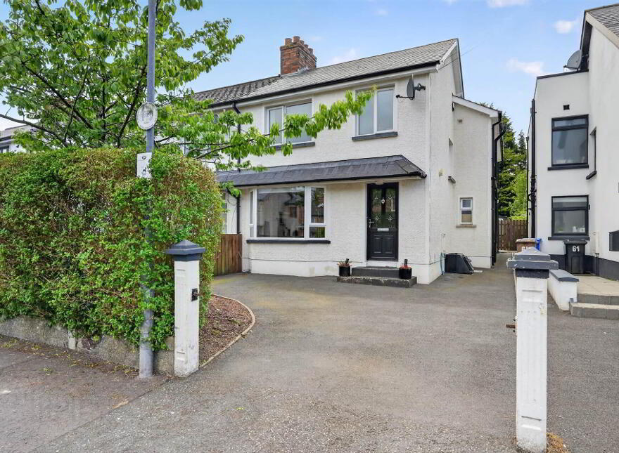 63 Priory Park, Belfast, BT10 0AG