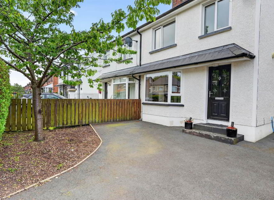 63 Priory Park, Belfast, BT10 0AG
