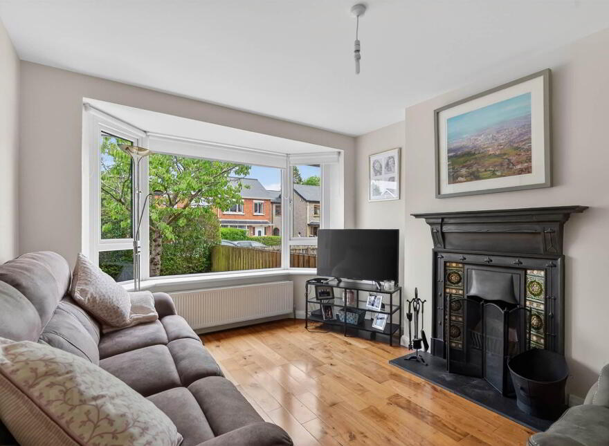 63 Priory Park, Belfast, BT10 0AG
