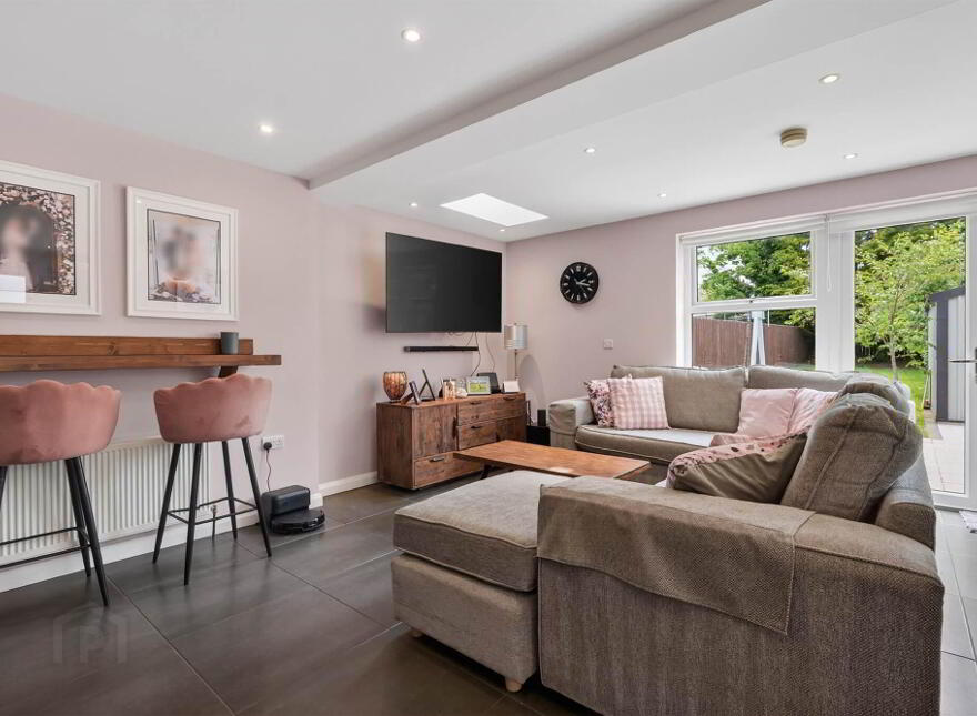 63 Priory Park, Belfast, BT10 0AG
