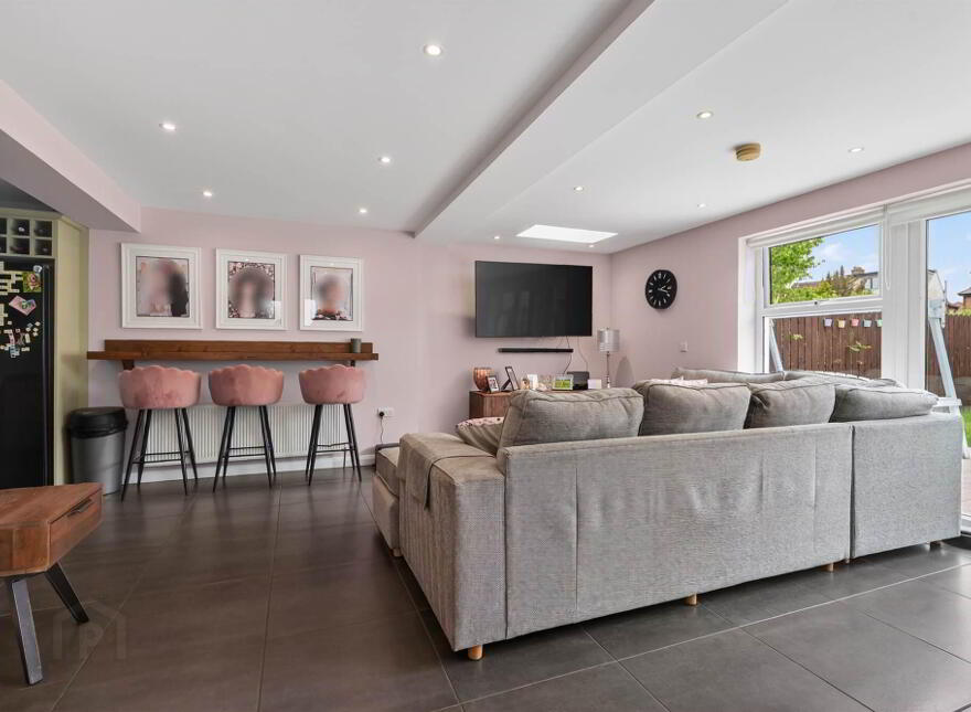 63 Priory Park, Belfast, BT10 0AG