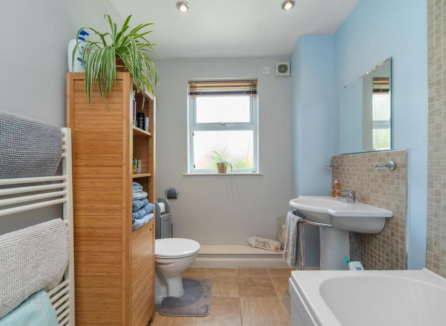 33 Strathearn Lane, Belfast, BT4 2BT