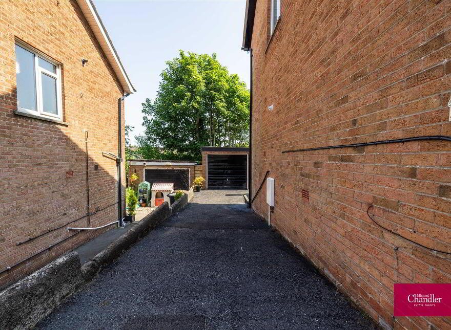 36 Burnside Avenue, Belfast, BT8 6HW