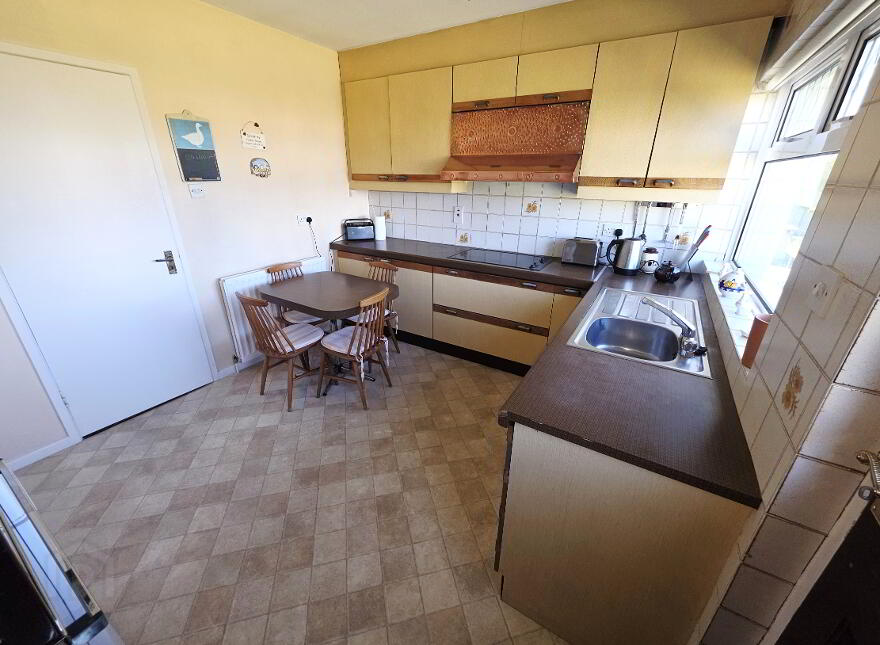 5 Rossbay, Limavady Road, Londonderry, BT47 6JF