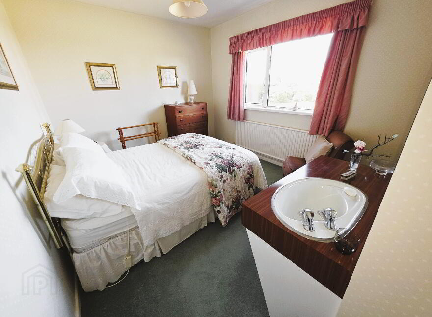 5 Rossbay, Limavady Road, Londonderry, BT47 6JF