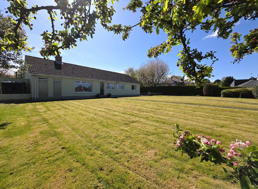 5 Rossbay, Limavady Road, Londonderry, BT47 6JF