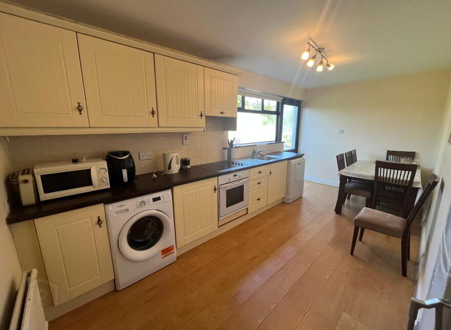 41 Castlecourt, Ballina, F26K8P4