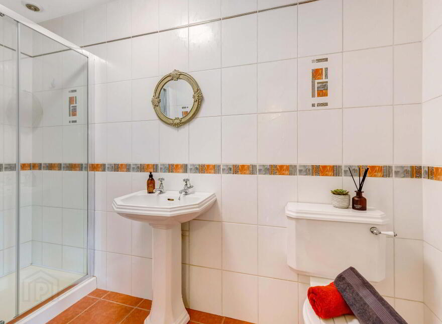Corbeg, Glaslough Rd, Corvally, H18V627