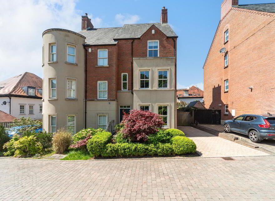 7 Danesfort Park Central, Belfast, BT9 7RE