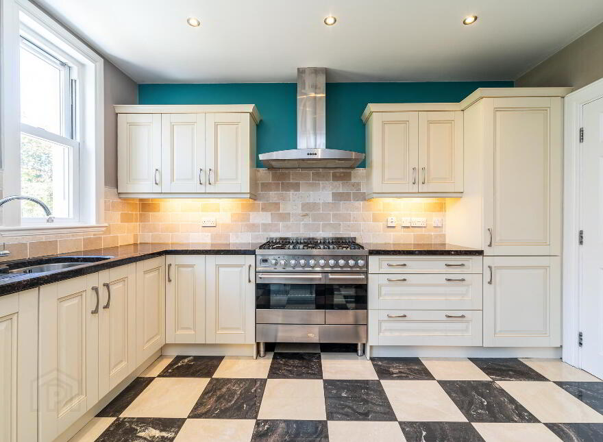 7 Danesfort Park Central, Belfast, BT9 7RE