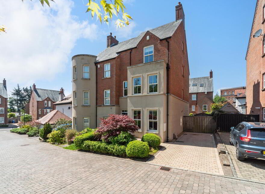 7 Danesfort Park Central, Belfast, BT9 7RE