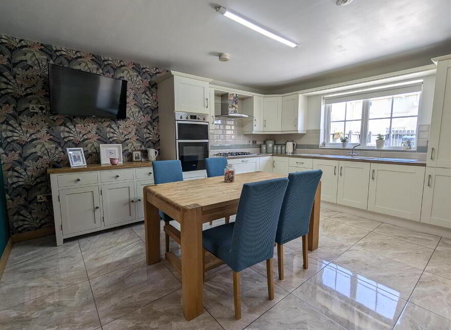 36 Sawhill Park, Annalong, Newry, BT34 4GP