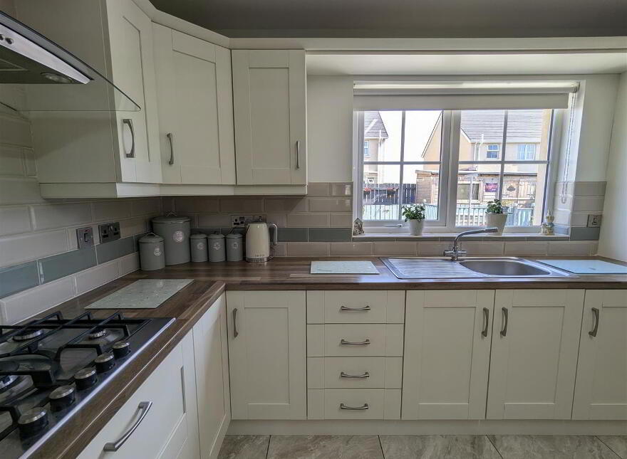 36 Sawhill Park, Annalong, Newry, BT34 4GP