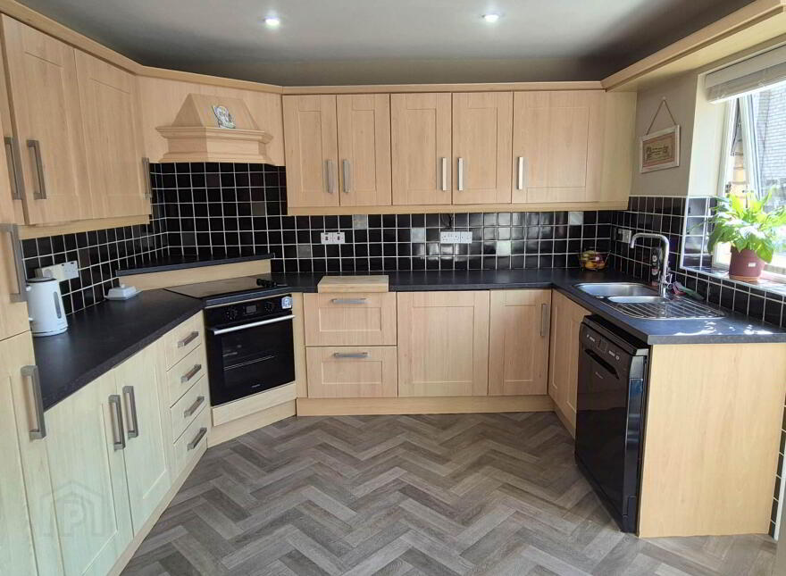 12 Lenamore Park, Derry, BT48 8GL