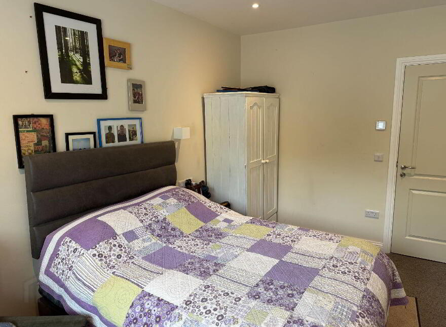 Apartment 9 Cathair Con Raoi, Goat Street, Dingle, V92HYH7