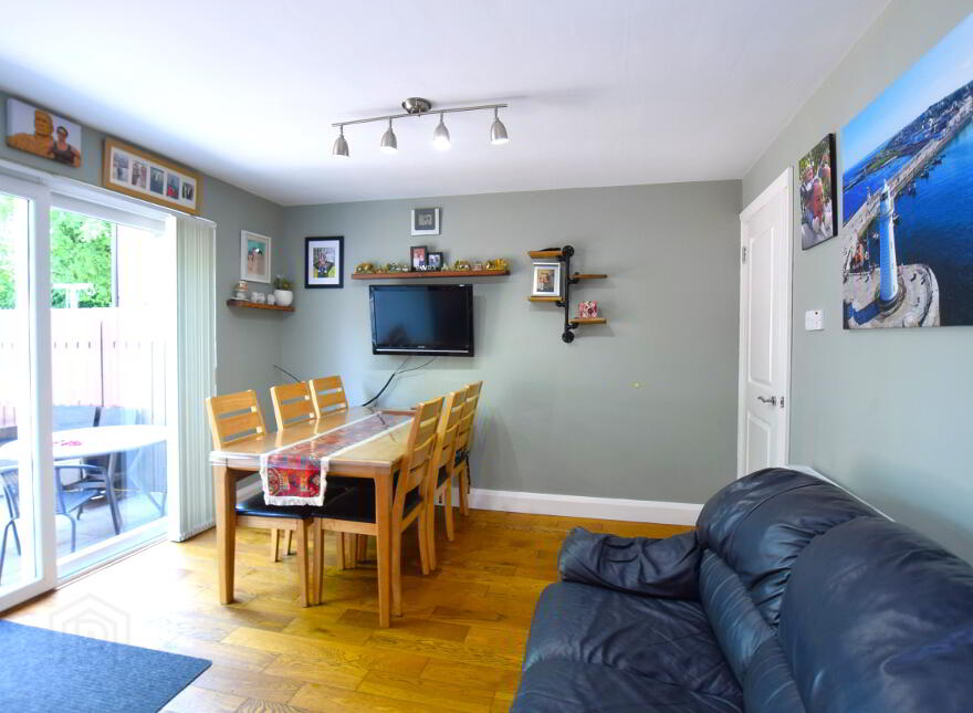 28 Inverwood Gardens, Belfast, BT4 1RG