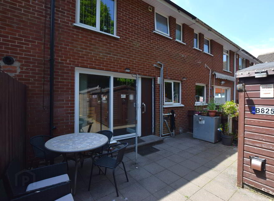 28 Inverwood Gardens, Belfast, BT4 1RG