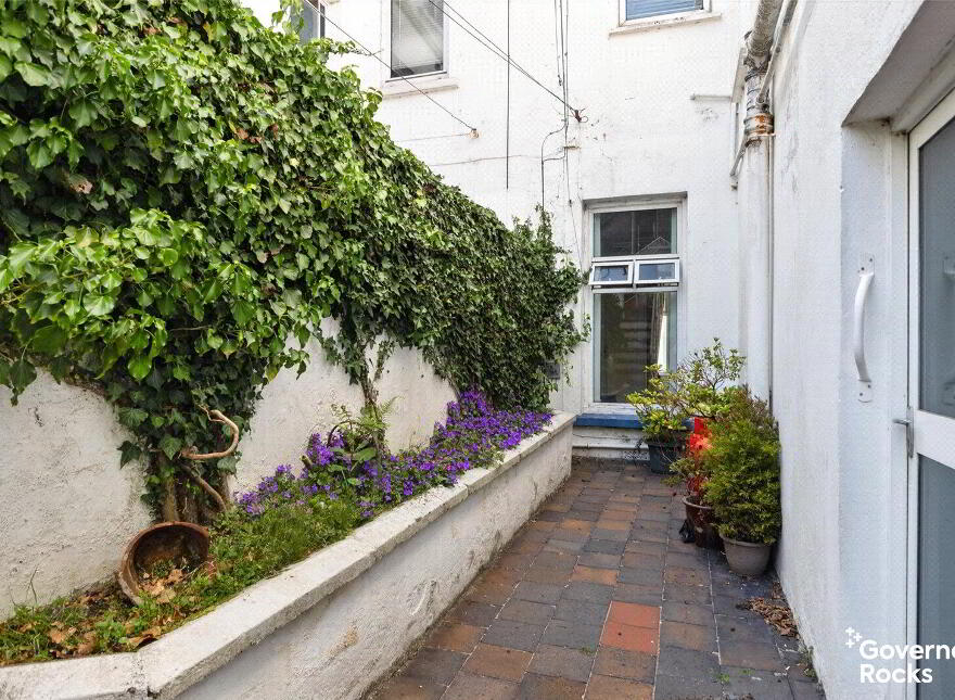 34 Seacliff Road, Bangor, BT20 5EY