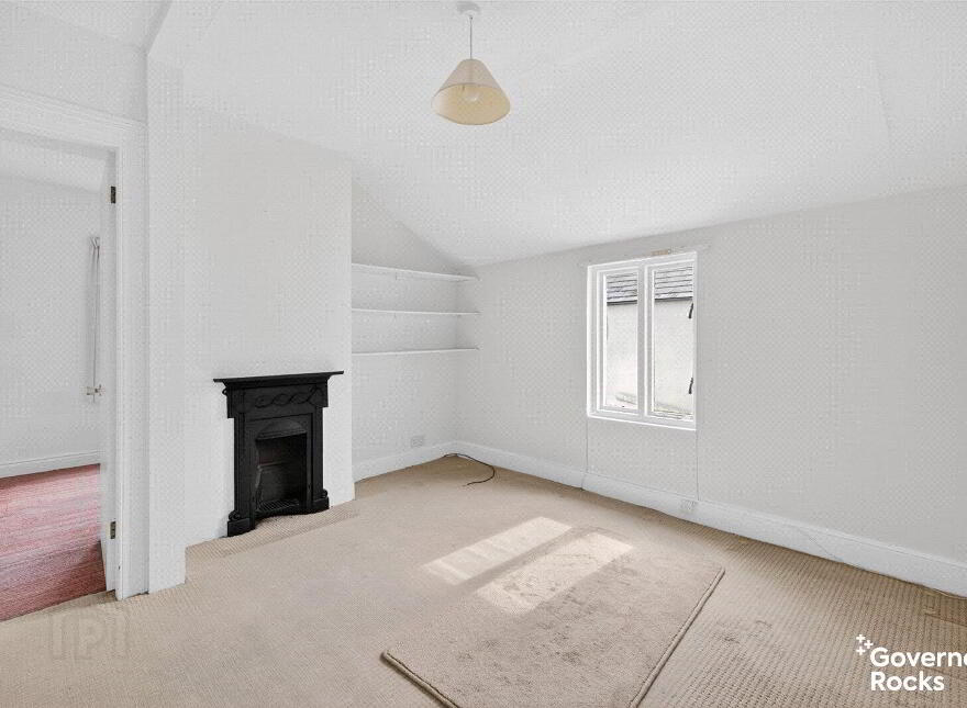 34 Seacliff Road, Bangor, BT20 5EY