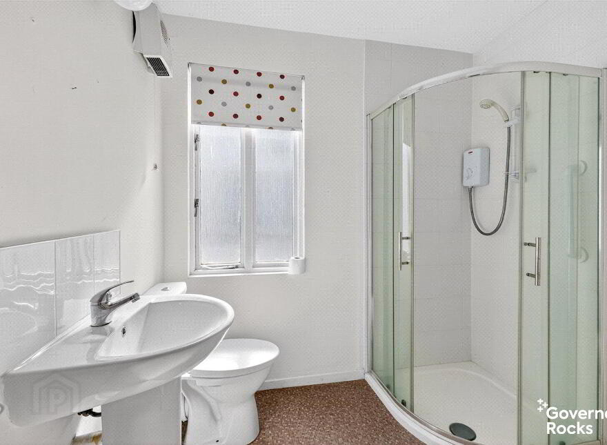 34 Seacliff Road, Bangor, BT20 5EY