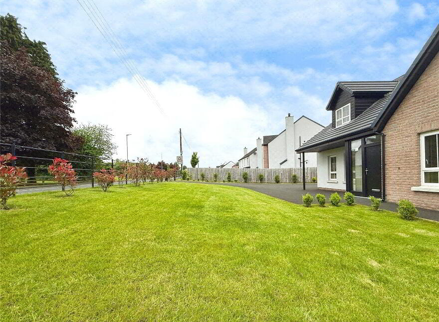 77 Portglenone Road, Randalstown, BT41 3EH