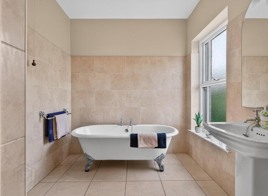 21 Ballynacoy Road, Lisburn, BT28 3XW