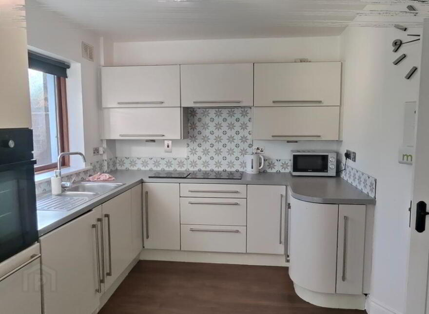 32 Cois Na Habhann, Bonniconlon, Ballina, F26W5W0