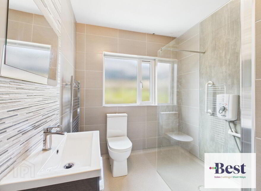 10 Drumnagreagh Road, Larne, BT40 2RP