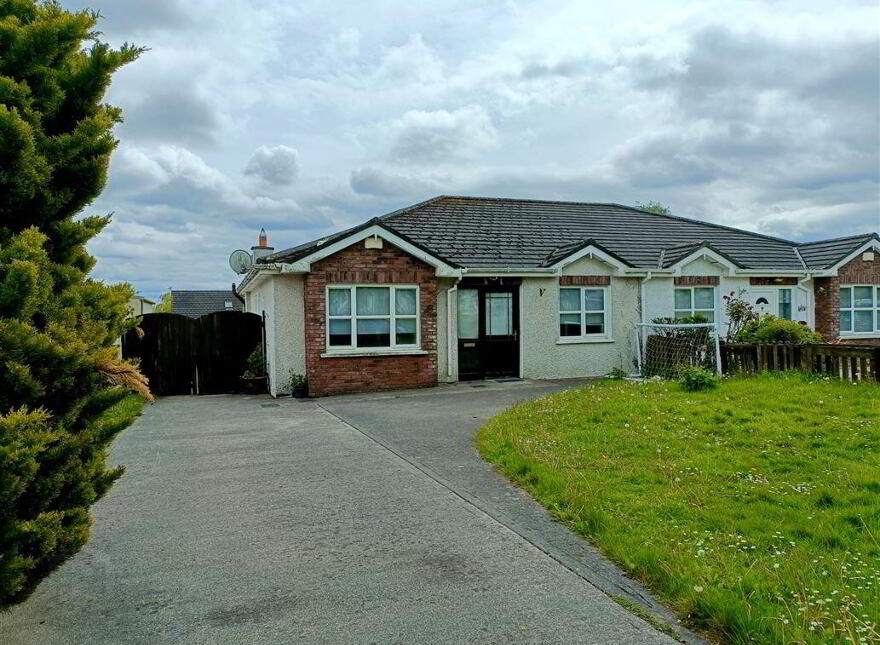 13 Derrybeg, Edenderry, R45FK79