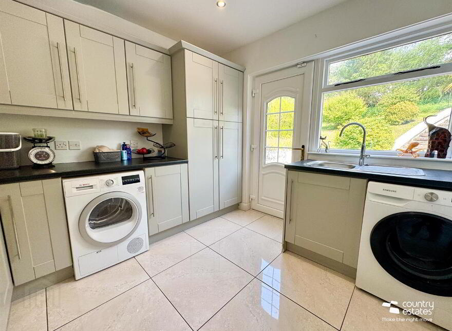 35 Ballybracken Road, Doagh, Ballyclare, BT39 0TQ