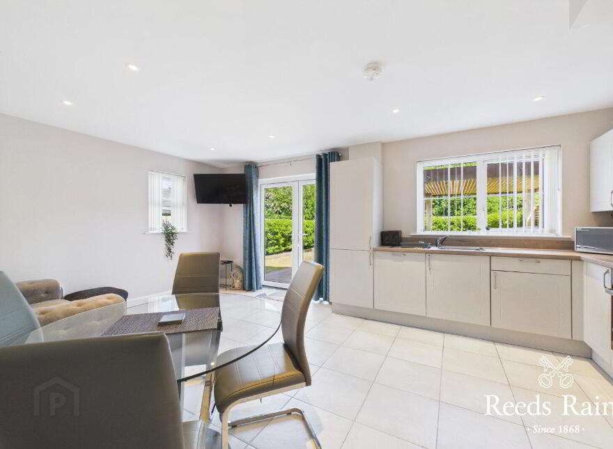 6 Greengraves Gate, Dundonald, Belfast, BT16 1ZG