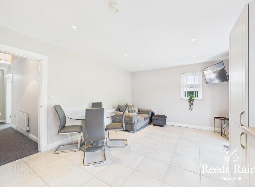 6 Greengraves Gate, Dundonald, Belfast, BT16 1ZG