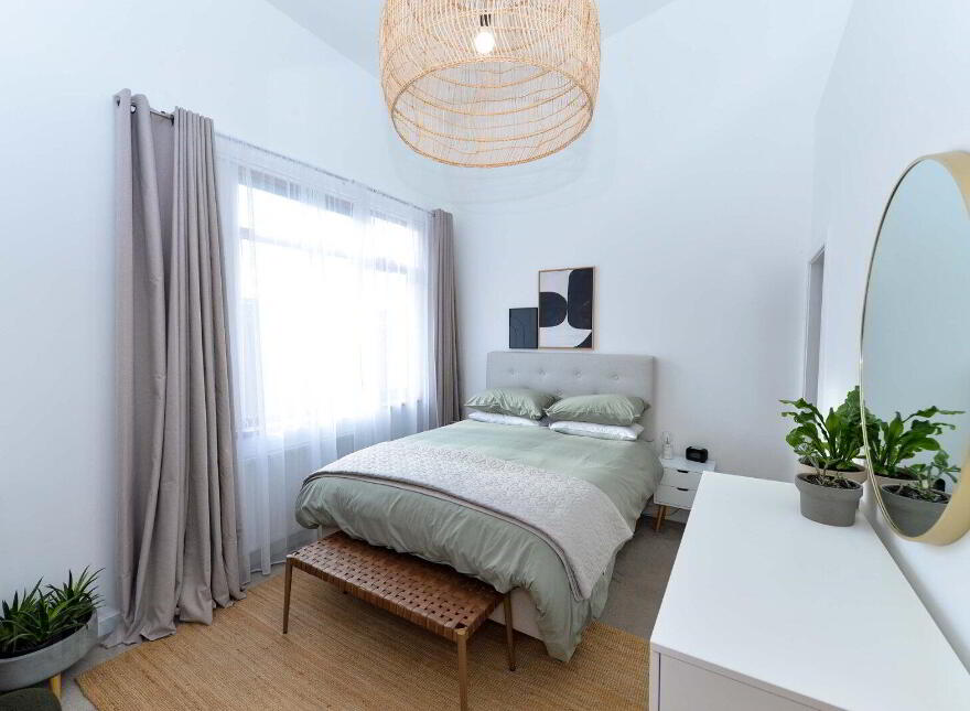 8 Mill Gate, Belfast, BT5 7GY