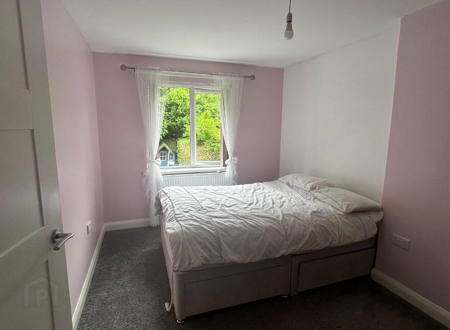 98 Ravenswood Park, Belfast, BT5 7PU