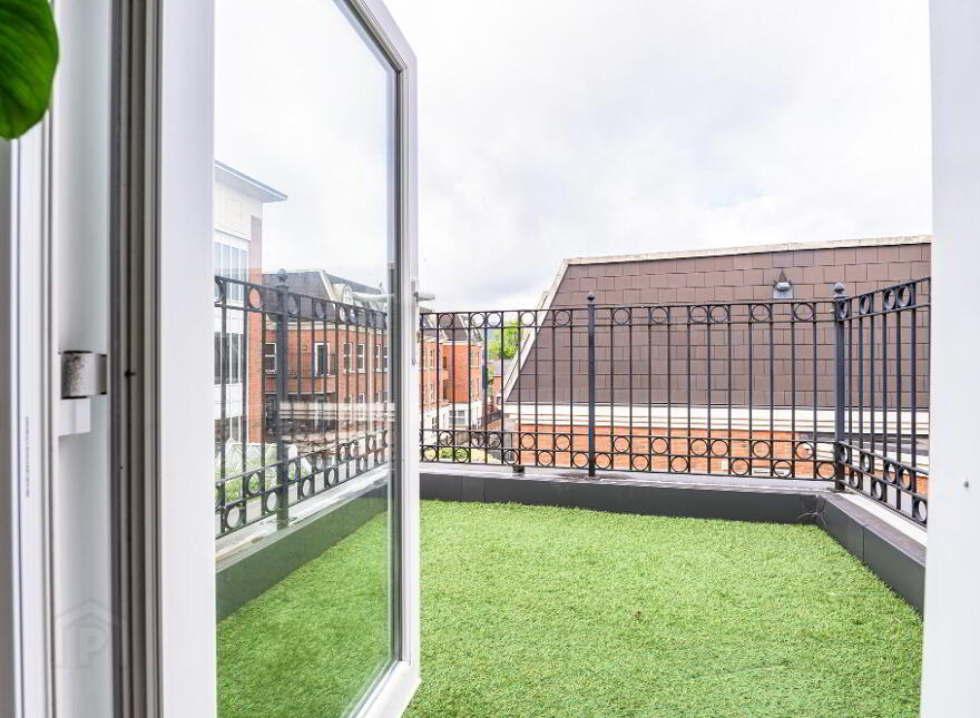 23 Ashley Courtyard, 1a Fane Street, Belfast, BT9 7JS