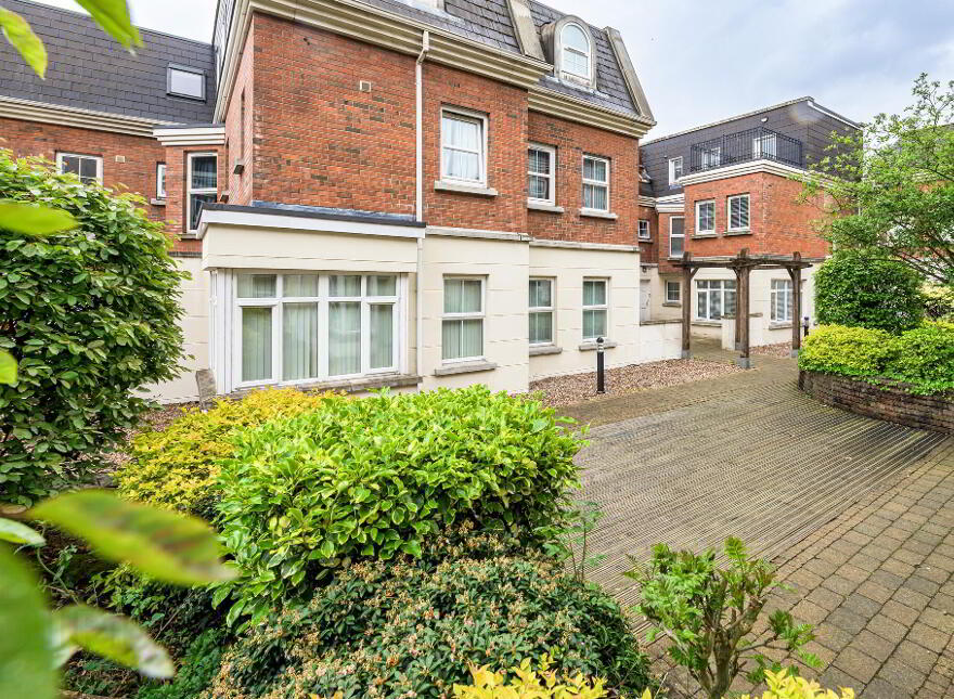 23 Ashley Courtyard, 1a Fane Street, Belfast, BT9 7JS