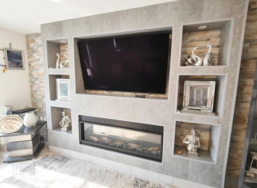 2 Mill Valley Place, Belfast, BT14 8FX